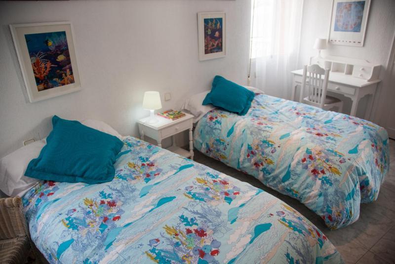 Апартаменты Seafront Unbeatable Location A Бенидорм Экстерьер фото